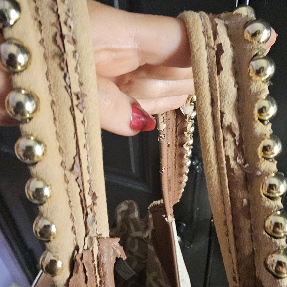 Big Buddha Grayson Handbag Pre-owned 👜 ❤️ Cream & Brown gold stud handbag! - Picture 8 of 13